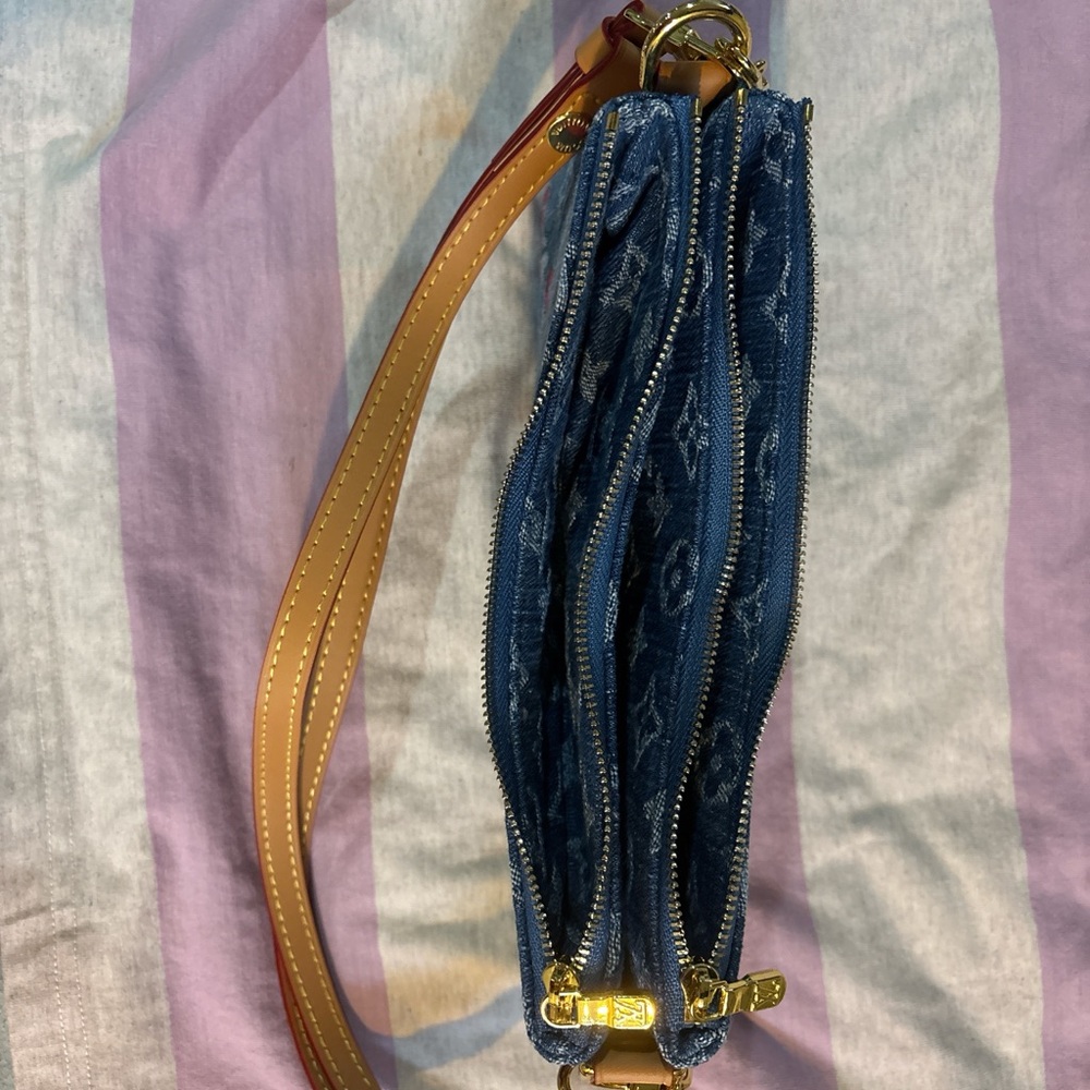 Louis Vuitton Blue Denim Cherry Shoulder Bag - Picture 4 of 5